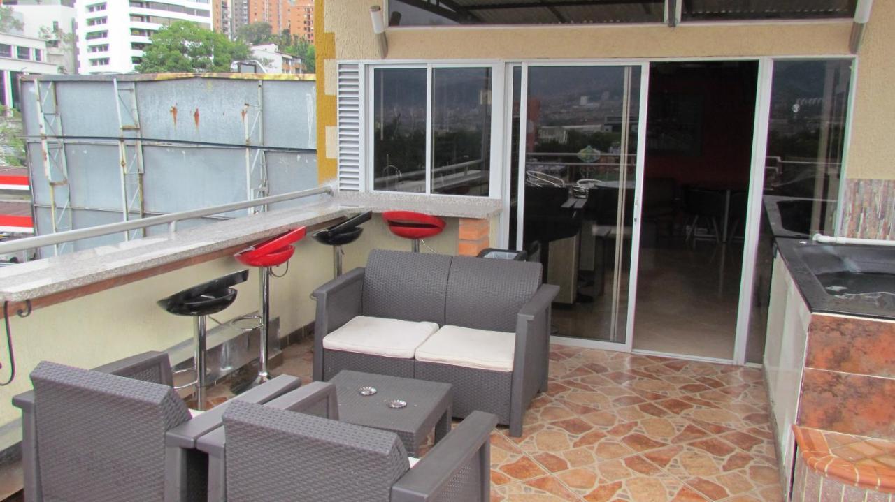 Apartamentos En El Poblado Medellín Esterno foto